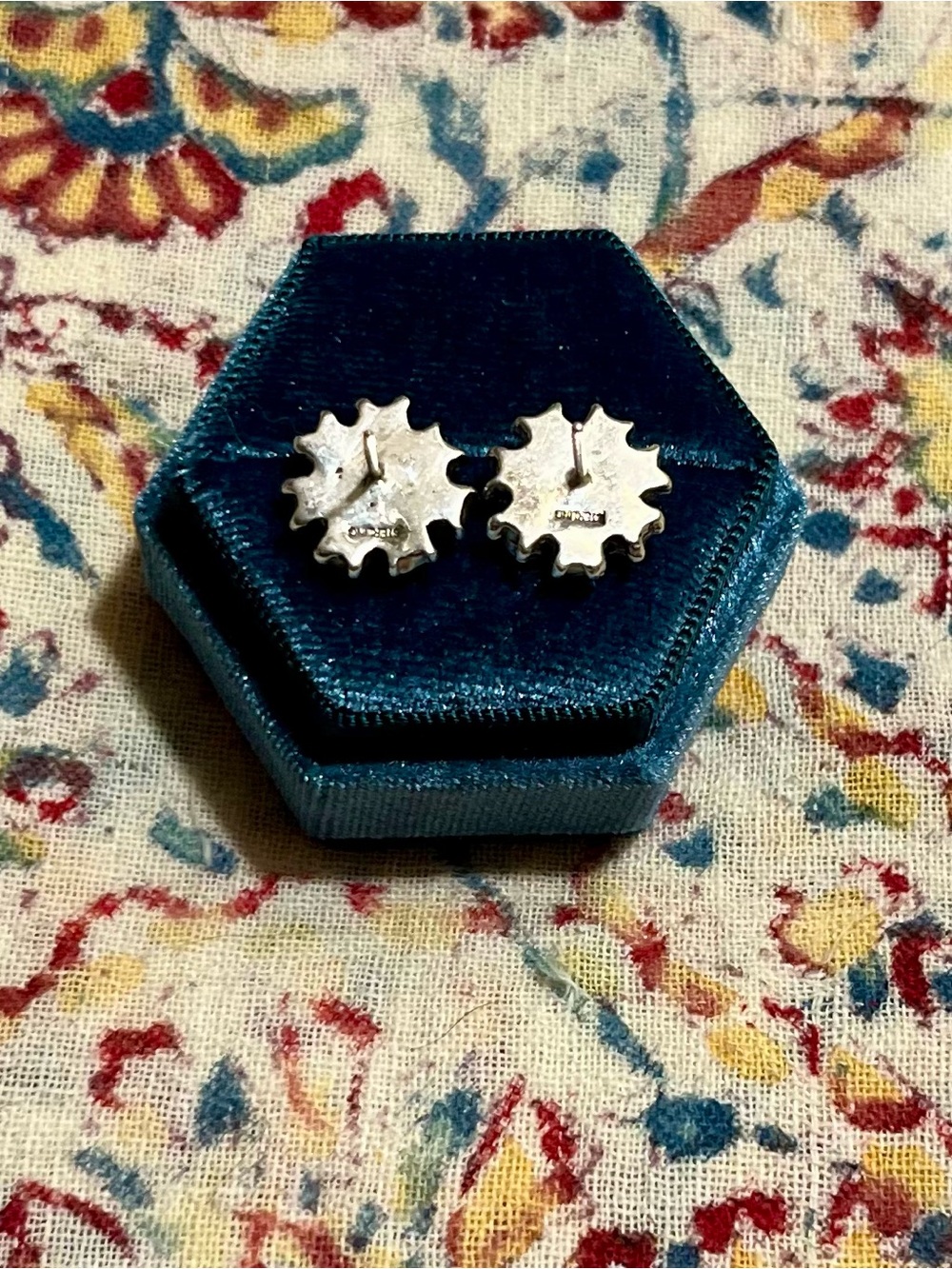 Zuni turquoise sterling silver cluster stud earrings - Picture 4 of 4